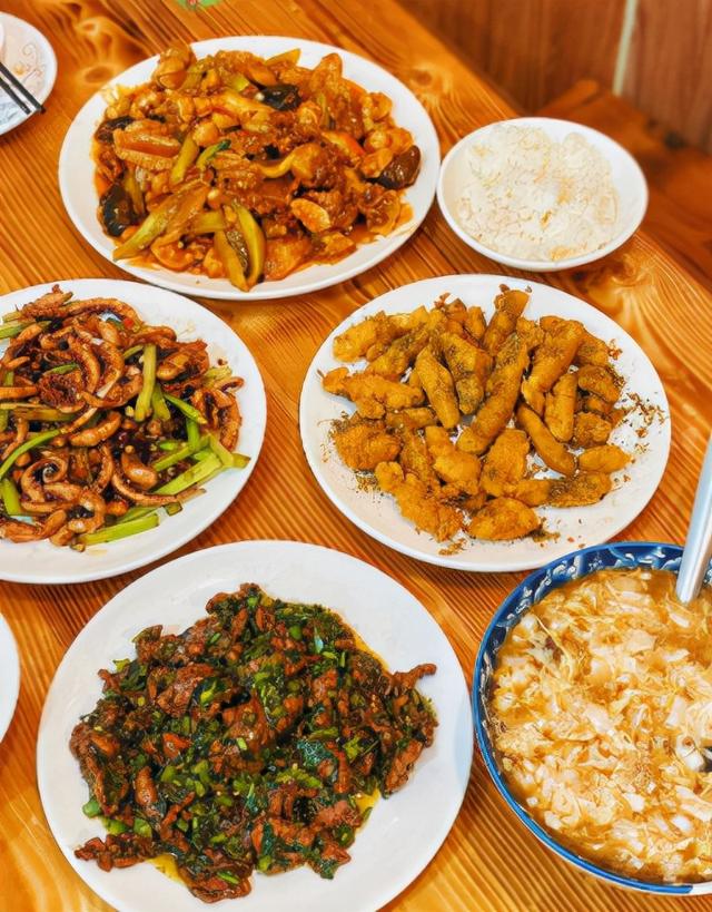 天津清真饭店排名，天津必吃的清真馆子（客人排队2小时也要吃）