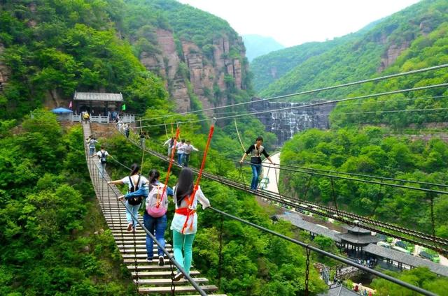 洛阳龙潭大峡谷，洛阳到龙潭大峡谷攻略个人经验（河南一景点“被迫关门”）