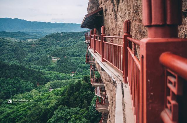 世界最险的山在哪，世界上最危险的山是哪座山（90度垂直崖壁险过悬空寺）