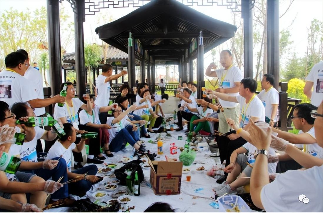 连云港北大青鸟（涿鹿中学八六届高三一班毕业三十年团聚活动纪实）