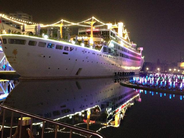 深圳海上世界好玩吗，深圳海上世界值得去吗（见证深圳40年的历史发展）