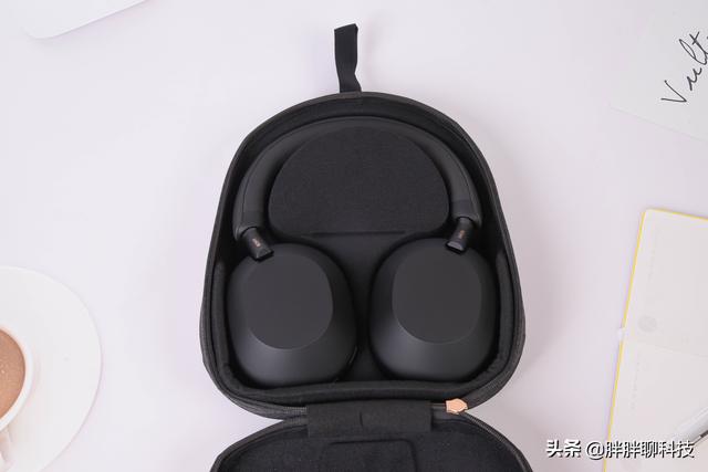 最具索尼味道的头戴式耳机，索尼WH-1000XM5评测
