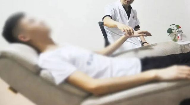 催眠治愈自己的方法，催眠师教你几个自我催眠疗愈的方法