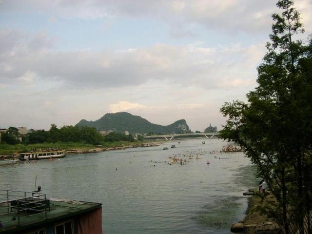 国庆节自驾游适合旅游的地方，10月国内自驾游绝美线路推荐