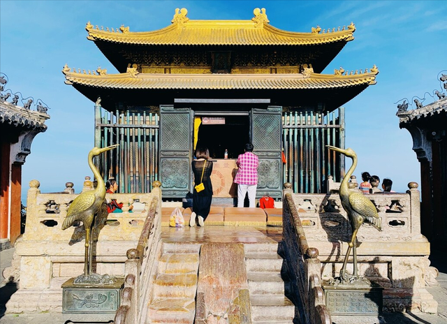 长明灯（长明灯小说，真的600多年没灭过（《长明灯》主人公）