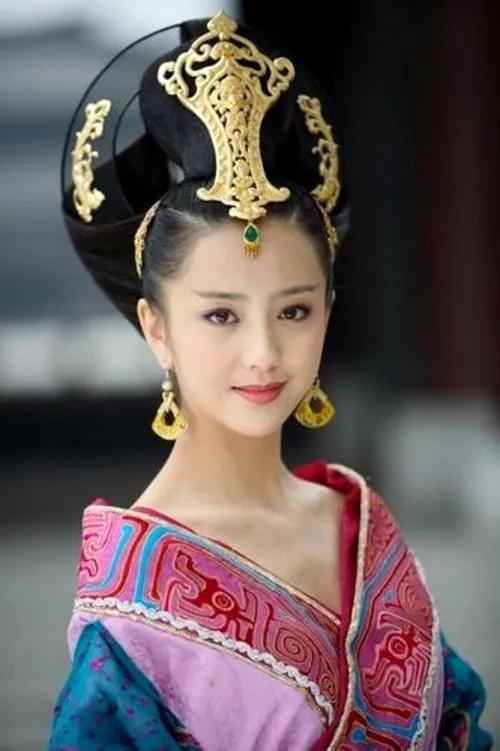 李心艾是大美女，8位影视剧里的绝色美女