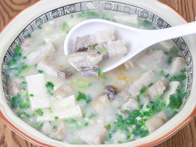 羊肉和什么炖好吃，羊肉炖什么好吃（羊肉与它们是“绝配”）