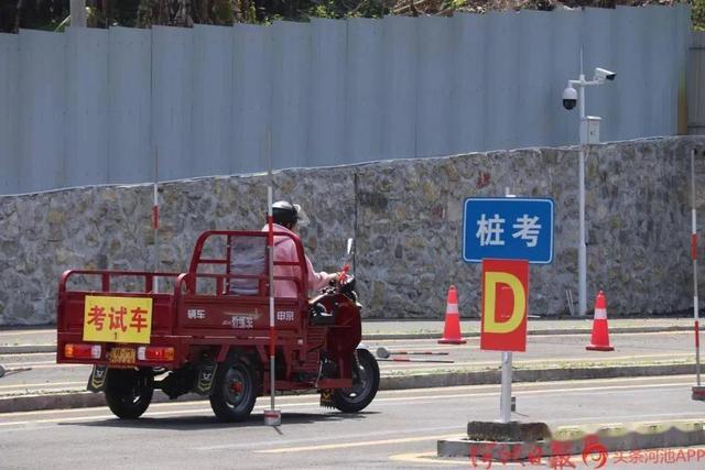 电摩驾驶证怎么考，骑电动摩托车怎么考驾证（考个摩托驾照得多少钱）