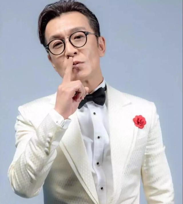 哈文改嫁的丈夫是谁，李咏妻子哈文现状（丈夫李咏病逝三年没有再嫁）