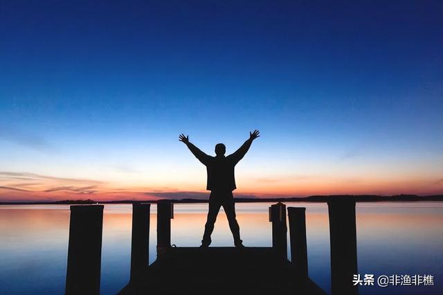 专治老实人嘴笨不会说话的方法，人嘴笨不会说话怎么办（记住以下4个原则）