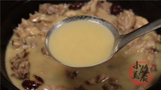 鸡汤怎么炖最有营养，孕妇老母鸡汤怎么炖最有营养（切记“3不放”的窍门）