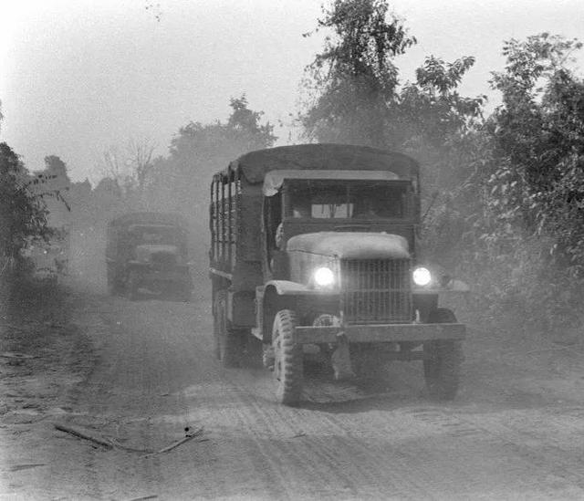 《美人皮包骨》，微信头像，《美人皮包骨》（很多人毕生未能再见面）
