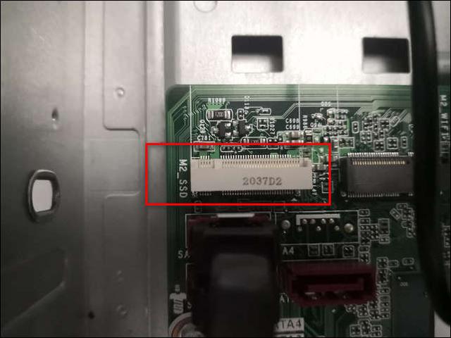 外接固态硬盘安装教程，固态硬盘接口安装（动手尝试安装固态硬盘）