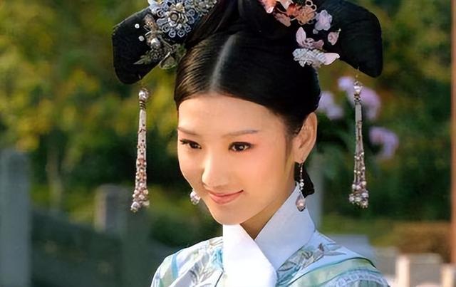 唐艺昕甄嬛传演的谁，唐艺昕在甄嬛传里演什么角色呢（“蛇蝎女孩”异军突起）