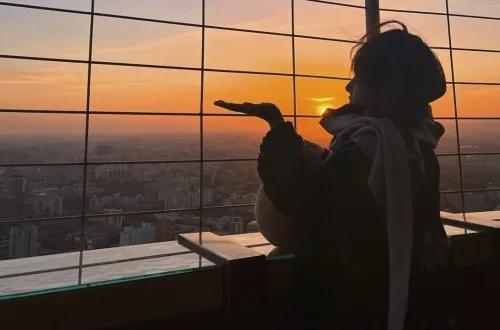 一句话文艺小清新句子，一句文艺清新的话（平平无奇却又句句惊喜的优质文艺句子）
