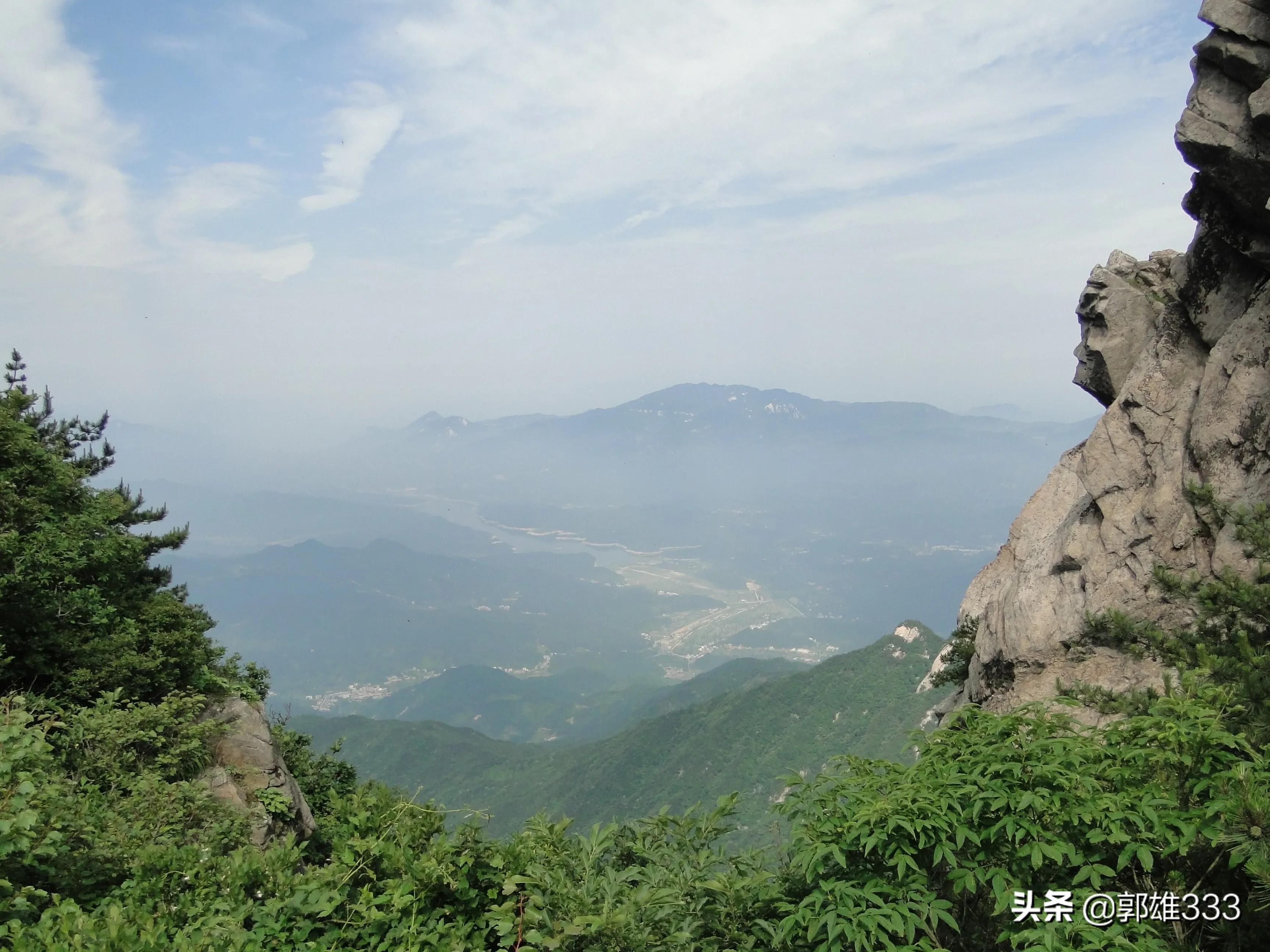 生产队时期，生产队长是怎么让社员出工的？一家一家的喊吗？