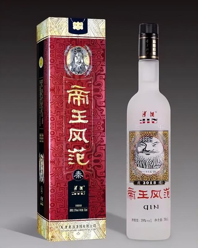 酒红色最忌讳的搭配，酒红色衣服该如何搭配（“醉”全年夜饭餐酒搭配指南）