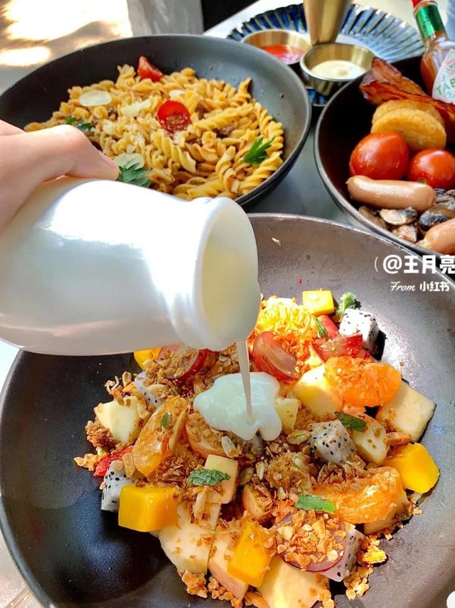 北京小吃一条街，北京有名的便宜小吃街推荐（在北京竟然能一条街吃遍全世界）