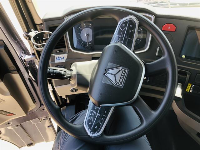 大货车新车报价，解放货车9米6新车报价 （8*4自动挡载货车就是牛）