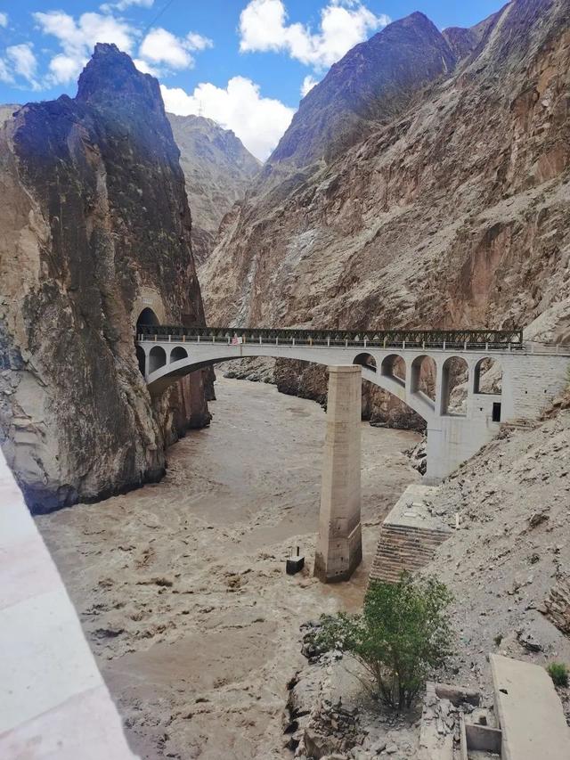 318旅行沿途风景地图，不期而遇的风景向你扑面而来……