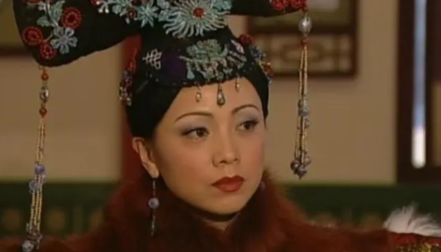 江华和邓萃雯当年事件，江华和邓萃雯当年事件发布会（曾让万梓良在马路上下跪）