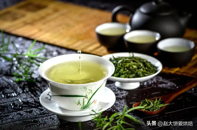 空腹可以喝茶吗，空腹可以喝茶吗喝茶的禁忌（一天当中什么时候喝茶好）