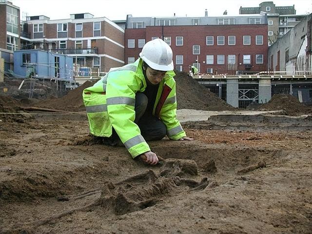 古罗马现在是哪个国家，古罗马现在是属于哪个国家（英国发现1600年前古罗马遗迹）