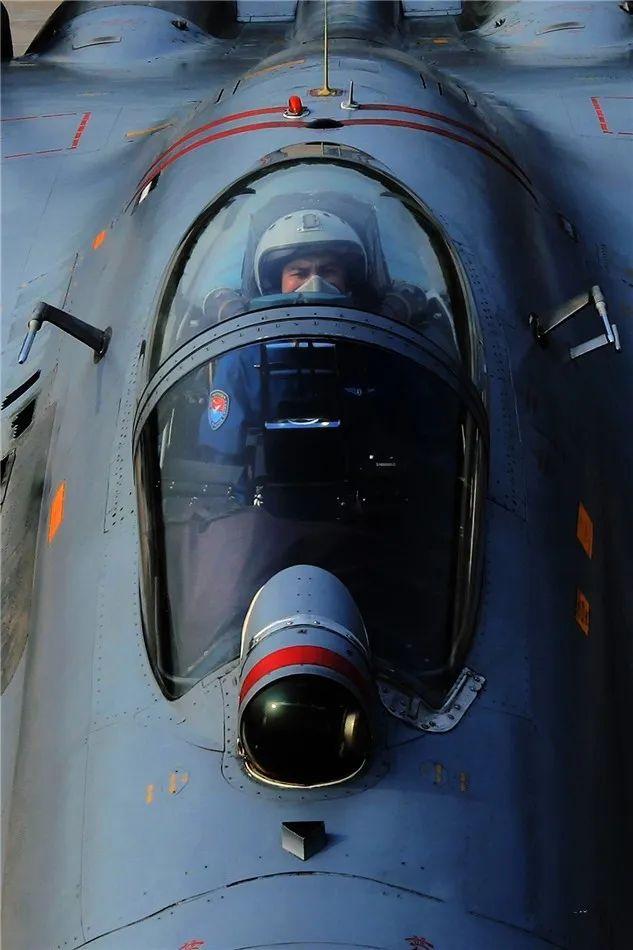 中国人民解放军空军，中国人民解放军空军成立时间（人民空军，生日快乐）