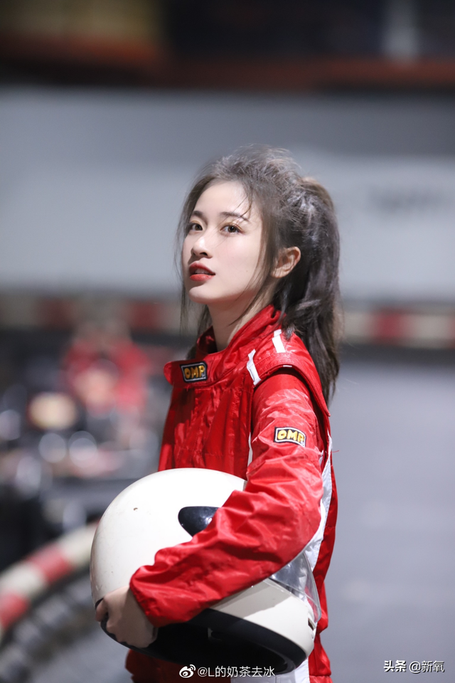 个性妩媚头像女，一点小性感 一点小妩媚微信（随便一张都是会被美少女们拿来做头像的程度）