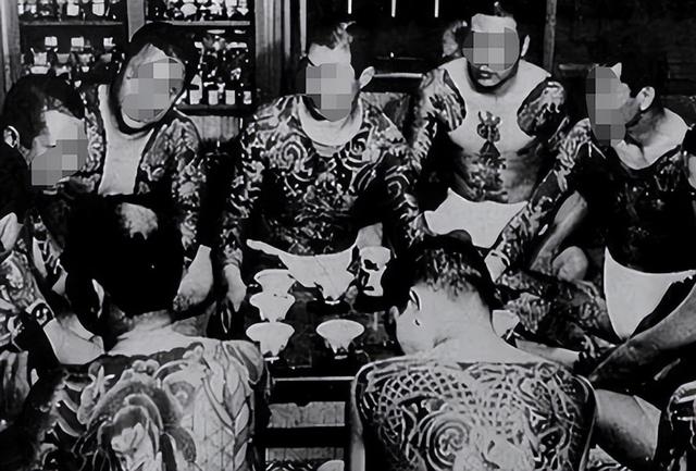 湖南刘汉大案，曾命黑老大照顾其子,暗中助黑帮将对手“灭门”