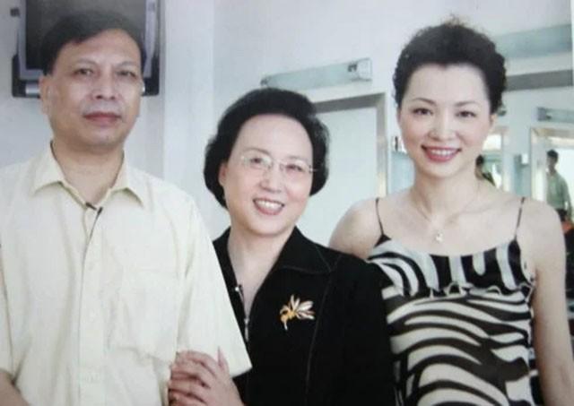 上海“隐形富豪”密春雷：白手起家到身价60亿，妻子是央视女神