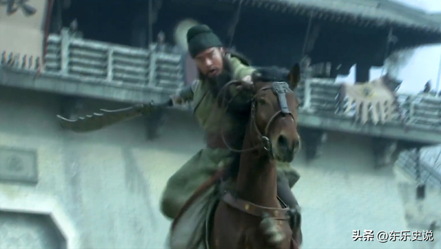 三英战吕布的故事，三国4：曹操使用激将法