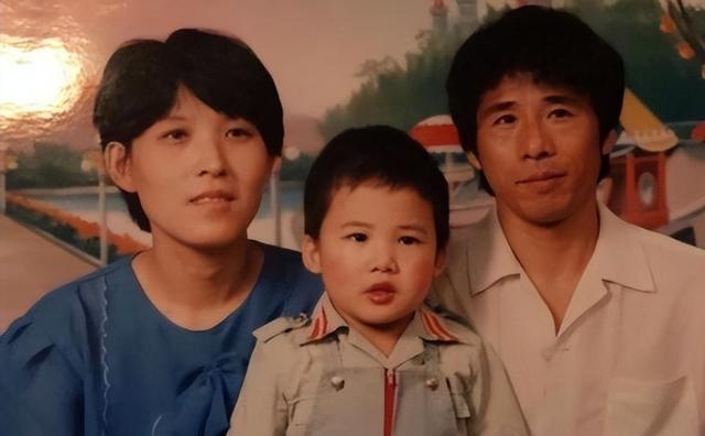 花儿乐队解散13年，大张伟人生逆袭，“拖油瓶”队友终于被甩开