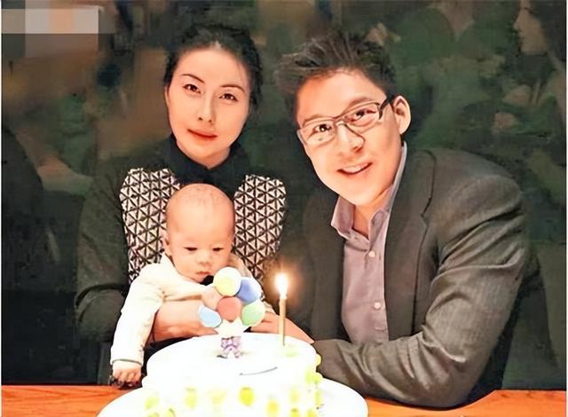 “跳水女皇”郭晶晶：婚礼连换12套百万礼服，过亿彩礼下嫁霍家