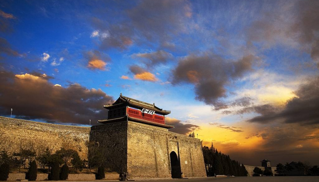 天下第一楼是什么，天下第一楼是什么剧种（谁题写的“第一”匾额最多）