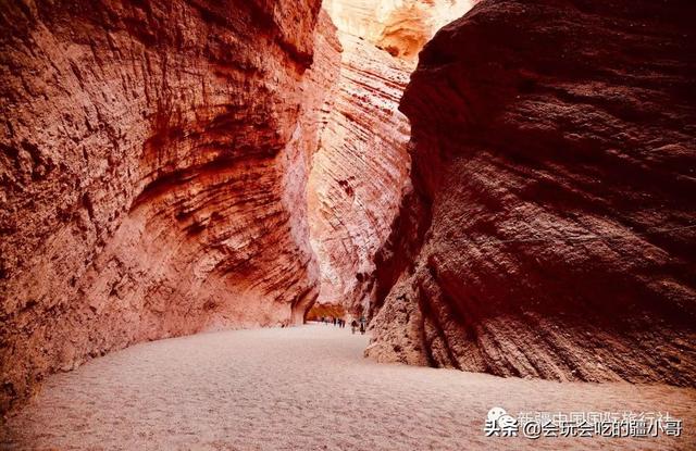新疆旅游攻略必玩的景点有哪些，新疆旅游攻略必玩的景点有哪些地方（盘点新疆此生必去的50处风景）