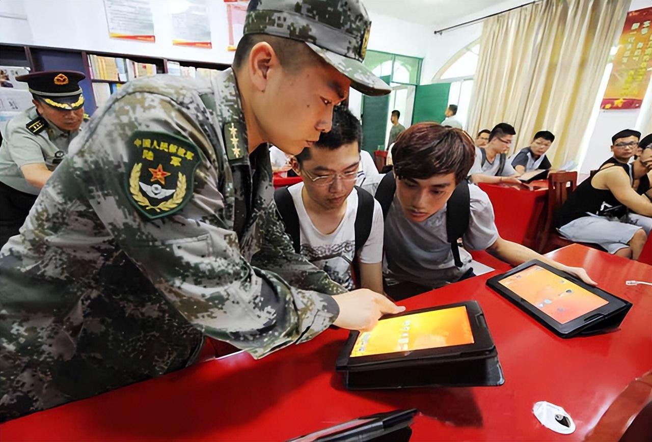 大学生学校允许纹身吗（研究生入伍条件发生变化）