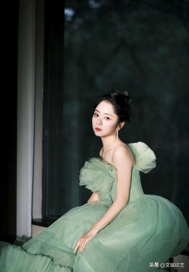 金鹰女神谭松韵现状，谭松韵现身金鹰节