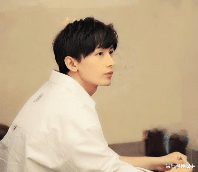 孙泽源图片，aka是哪个厂牌的（这3位新人颜值颇高）