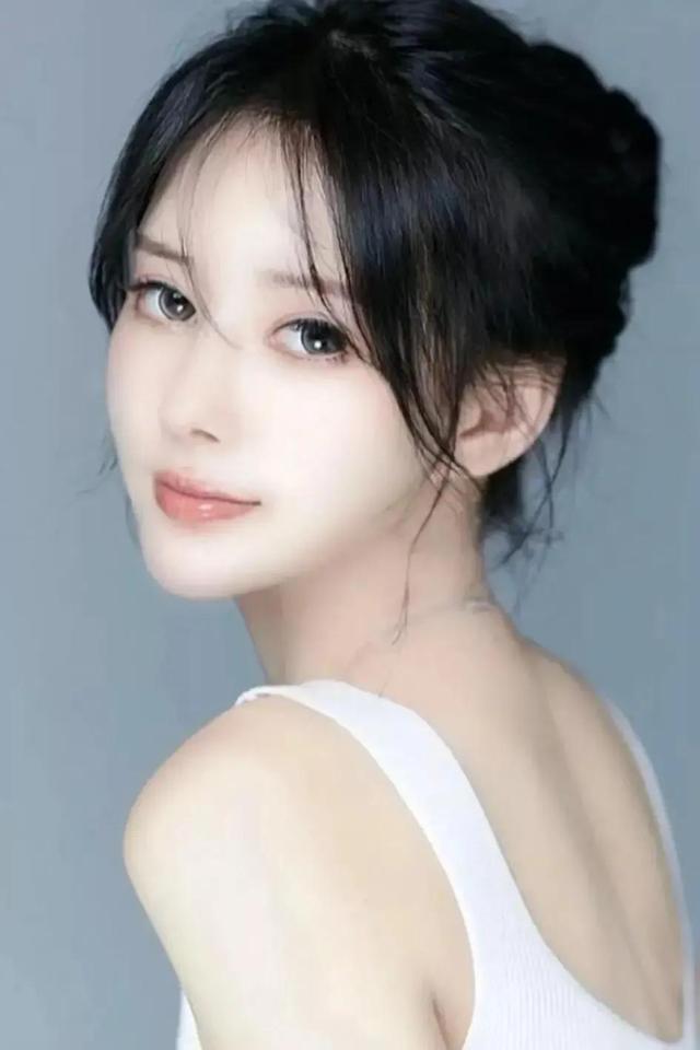 壁立千仞无欲则刚，无欲则刚壁立千仞是什么意思（壁立千仞，无欲则刚）