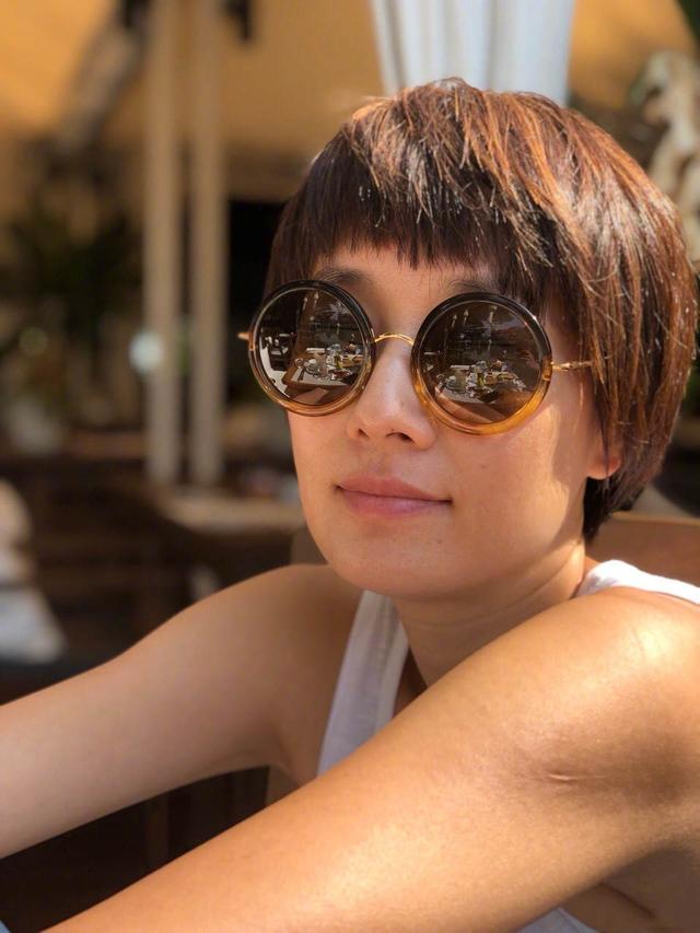 四季型人色彩测试详细，秋季型人适合哪种色系（记住暖黄皮适合的6种服饰用色）