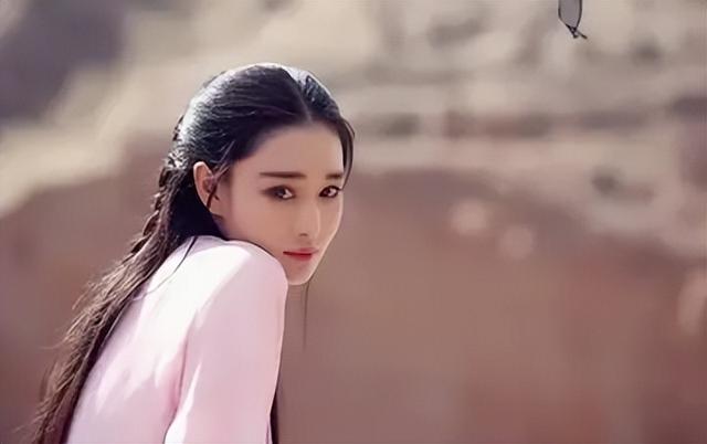 李晨张馨予生活照，张馨予写真 生活照（张馨予：游离吴卓羲和李晨后）