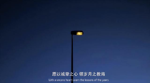 把烦心事丢掉 腾出地方装鲜花，把烦心事丢掉 腾出地方放鲜花出自哪里（把烦心事丢掉，腾出地方装鲜花图片）