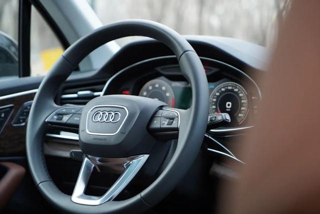 奥迪派克峰内饰图片，奥迪派克峰报价及图片（价值2.7亿的奥迪）