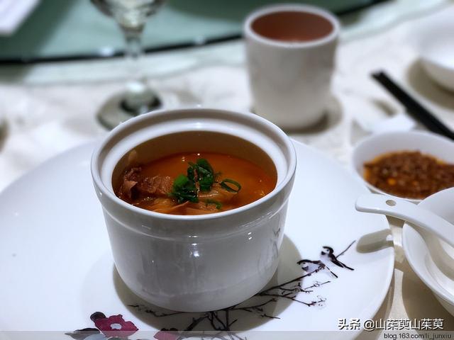 哈尔滨市有特色的西餐，<三>伏尔加庄园城堡西餐厅