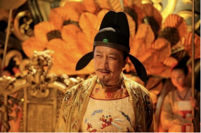 老婆当自己面给别人日，梦见老婆当着我和别人好是什么意思（妻子当着他面与别人苟且）