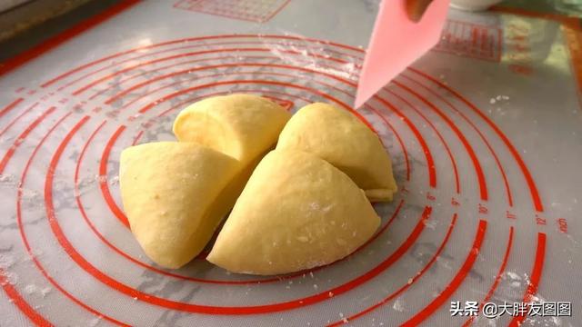 软面饼的家常做法，软面饼子的做法大全 家常（做蓬松柔软的面饼）
