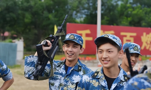 北京电影学院表演系，北京电影学院表演系高职班（北电18级表演系毕业照曝光）