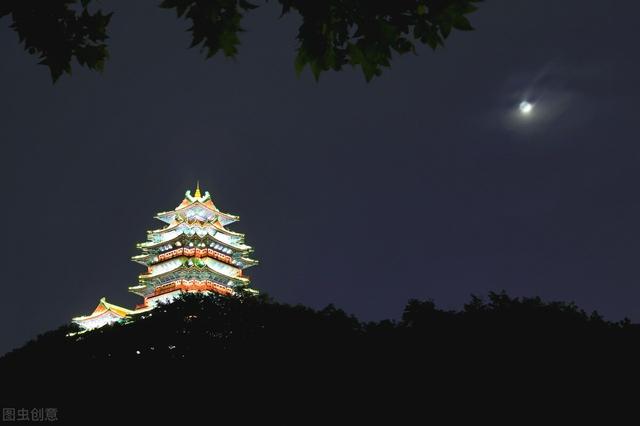南京晚上哪里好玩的景点，上海旅游景点哪里好玩（共赴2022南京中秋佳节）