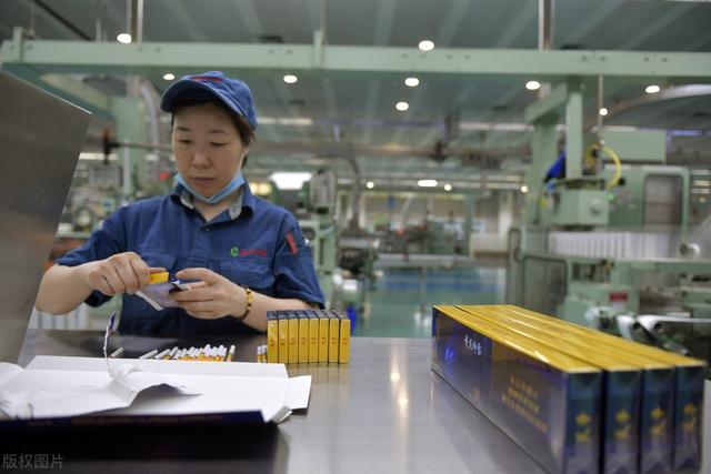 职业年金退休能拿多少，退休养老金全国统一吗（告诉你每月能领多少钱）